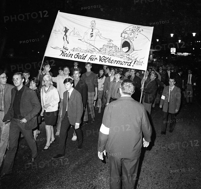 The anti-war day celebrated by trade unions and other democratic organisations was the day of Hitler's entry on 1. 9. 1939