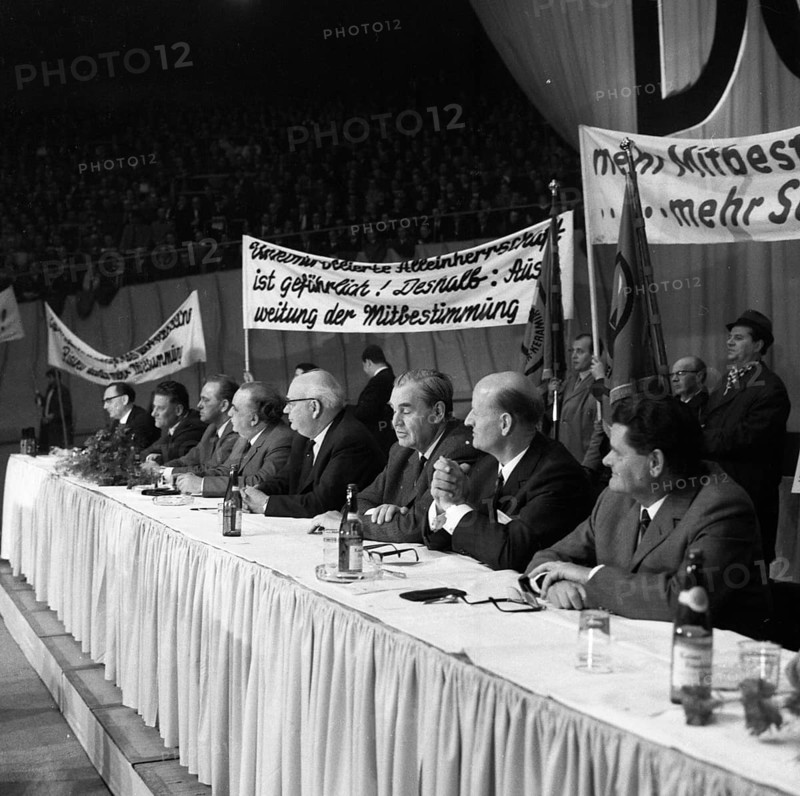 Trade union activities in the years 1965 to 1971 on the subject of co-determination and Montanmitbestimmung in the Ruhr area