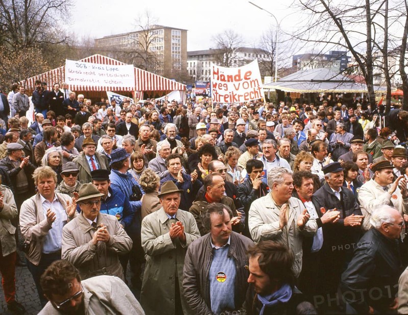 Bonn. DGB demonstration on section 116 on the right to strike on 17. 4. 1986