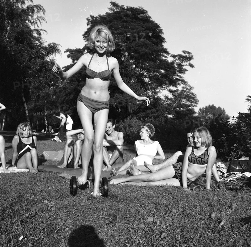 Shopping on Westenhellweg and leisure in Dortmund's open-air swimming pool with Twisty