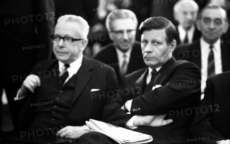 The Federal Assembly elected the new Federal President Gustav Heinemann