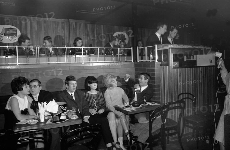 Fun for the youth in the Ruhr area in 1965. Tanzbar im Revier