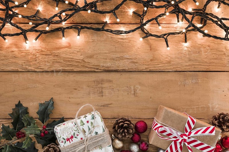 Burning garland with small gifts table