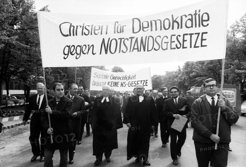 Several hundred Christians