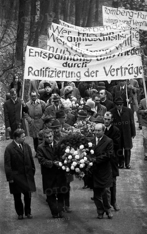 The honouring of the dead by the Nazi regime on Good Friday 1945