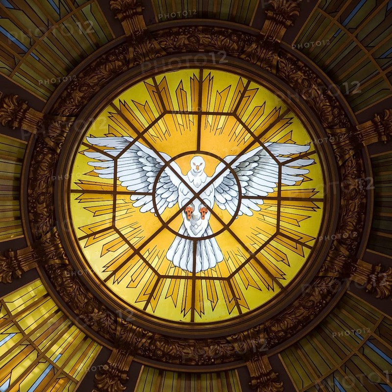 View into the dome with the round