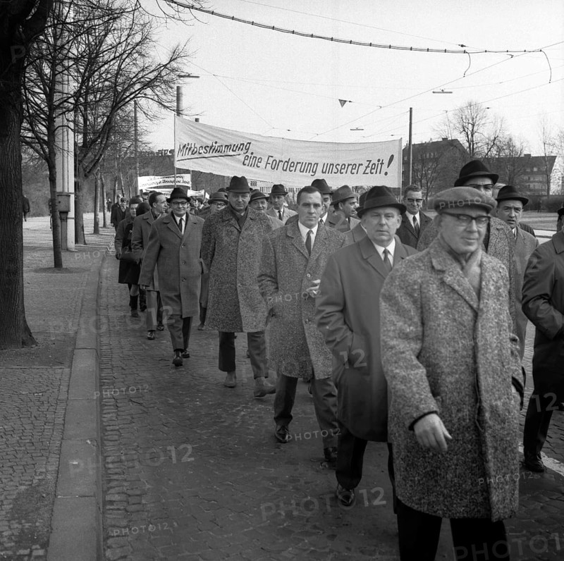 Trade union activities in the years 1965 to 1971 on the subject of co-determination and Montanmitbestimmung in the Ruhr area