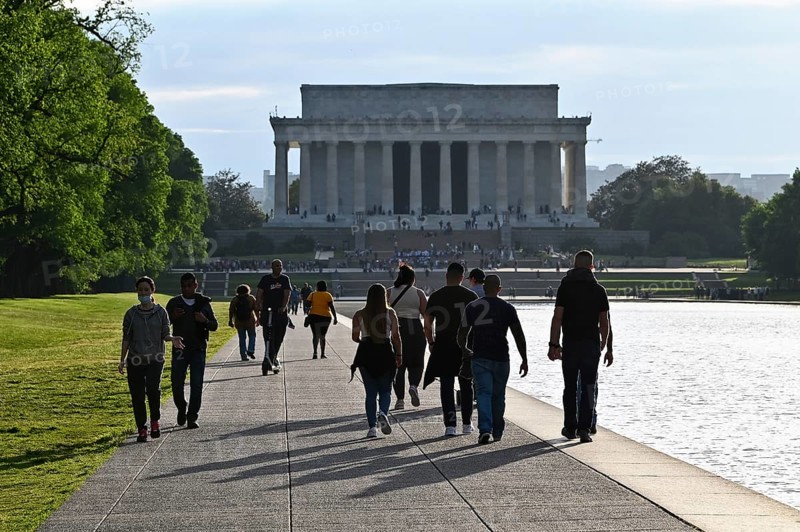 Lincoln Memorial and Reflecting Pool on the National Mall