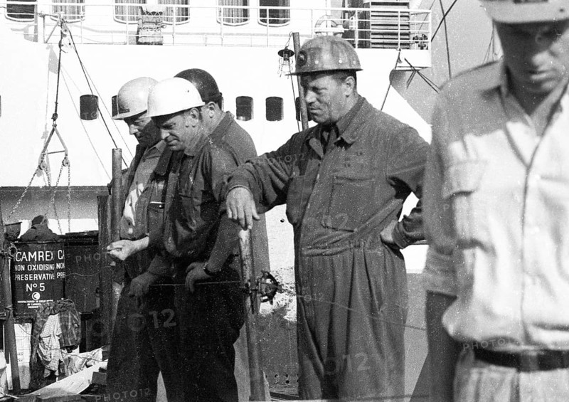Work at the Port of Hamburg and Howaldtswerke Hamburg