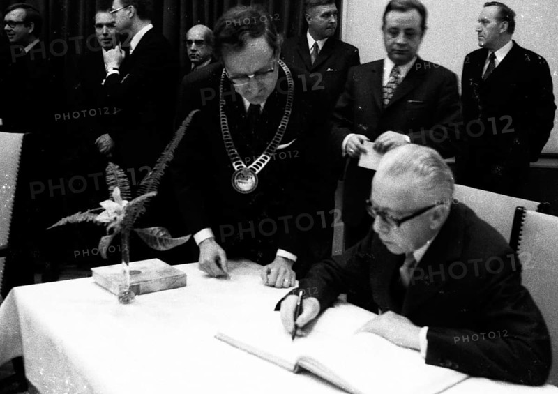 The visit of Federal President Gustav Heinemann and his woman Hilda to Paderborn on 9. 3. 1972 was to the city