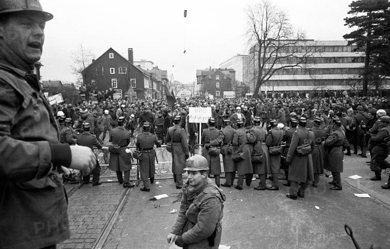 Several hundred demonstrators