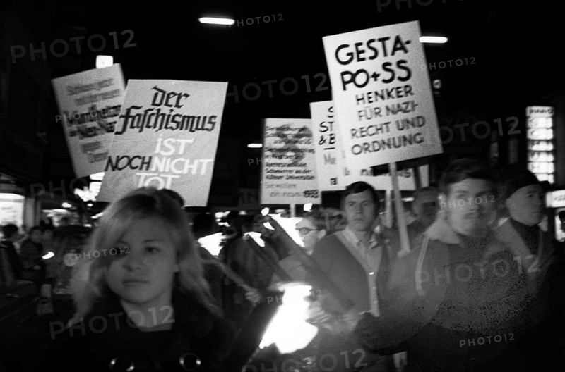 Cologne leftists demonstrated against neo-Nazis and international fascism through the city centre on 10. 11. 1968