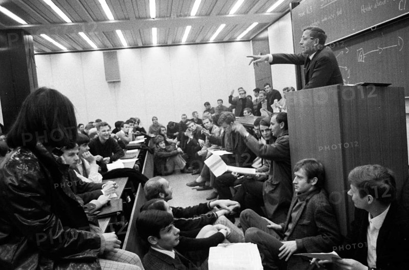 The Ruhr Action against the Emergency Laws in 1968 turned against the emergency legislation with numerous local actions by students