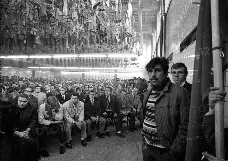 A workers' meeting in the wash-house of the Monopol colliery on 18 November 1973 in Kamen was replaced by a demonstration against the closure of the colliery