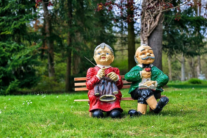 Two funny figures
