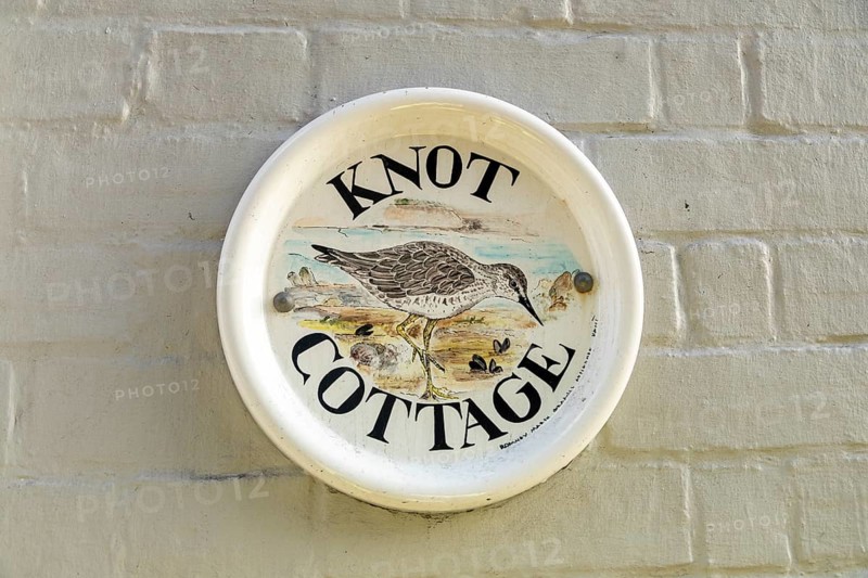 Sign with house name