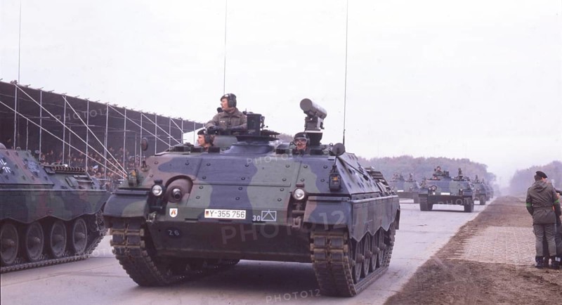 Bergen. Field parade of the Bundeswehr on the 30th anniversary of the founding of the Bundeswehr on 13. 11. 1985