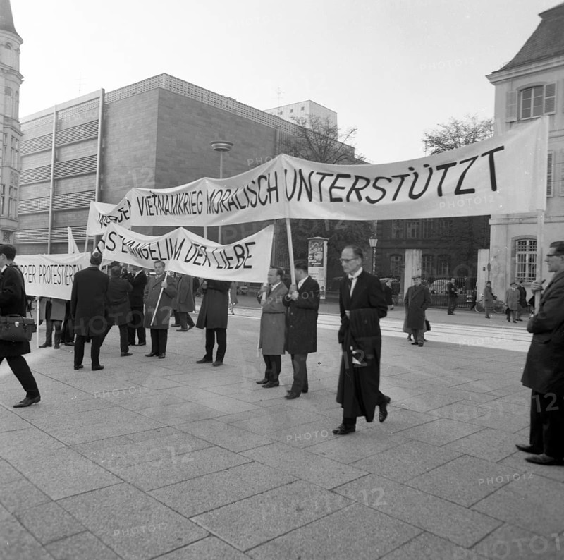 Those who support the Vietnam War betray the gospel of love. Pastors protest. With these slogans and sometimes wearing their robes