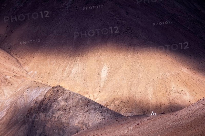 A lonely stupa at Photoksar