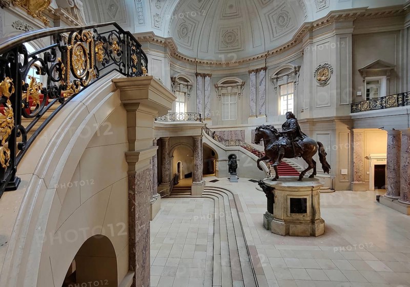Great Dome Hall with the equestrian statue of the Great Elector