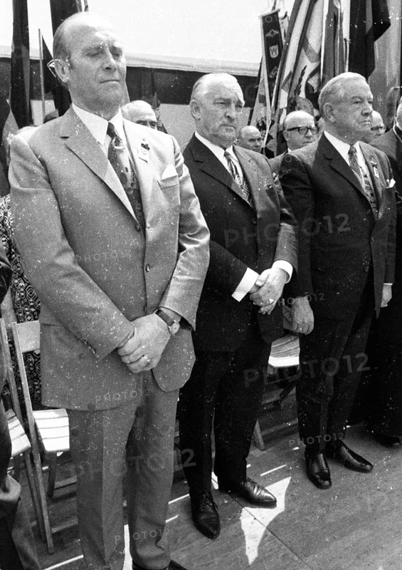 The Sudeten German Day of the Expellees took place in 1972 on 21. 5. 1972 in Stuttgart. Walter Becher . left N. N. Alfons Goppel l. to r. Germany