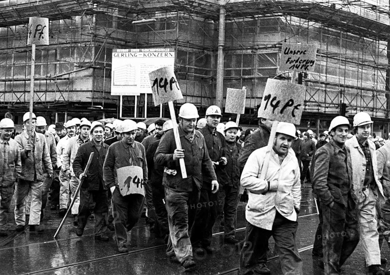 With a spontaneous strike and demonstration