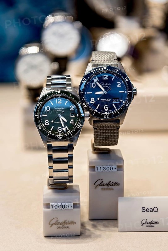 High-quality watches of the luxury brand Glashuette Original in the shop window with price tag