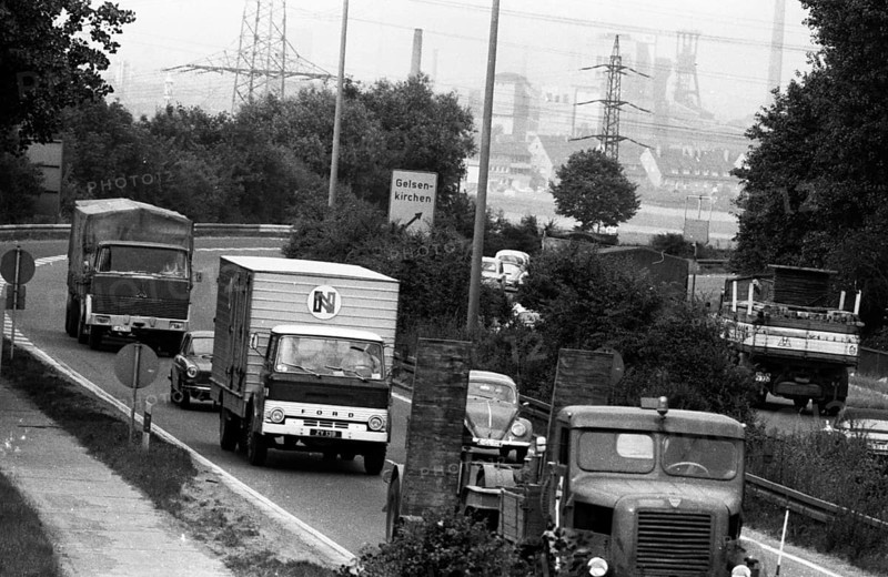 Traffic on the Ruhrschnellweg