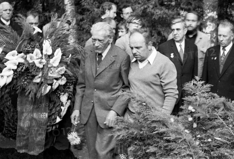 The traditional memorial ceremony Flowers for Stukenbrock