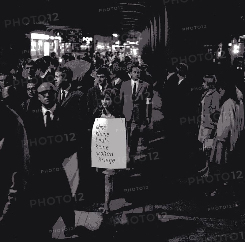 The anti-war day celebrated by trade unions and other democratic organisations was the day of Hitler's entry on 1. 9. 1939