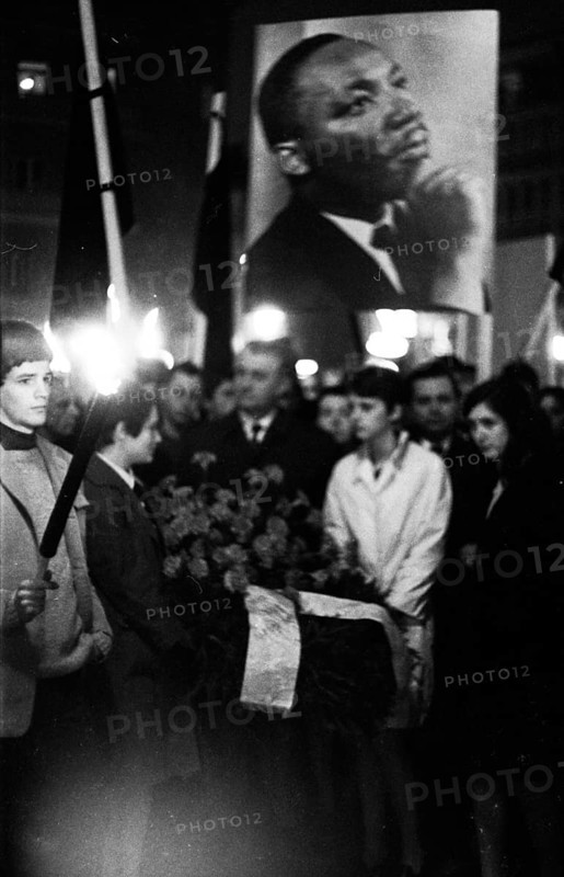 Students and professors of the University of Bonn reacted with mourning and protest to the assassination of Martin Luther King in the USA on 5 April 1968 in Bonn