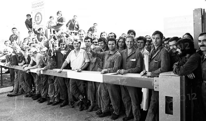 Many workers at the Opel factory in Bochum - here on 23 August 1973 - also took part in the wildcat strikes that swept through many parts of the Ruhr region