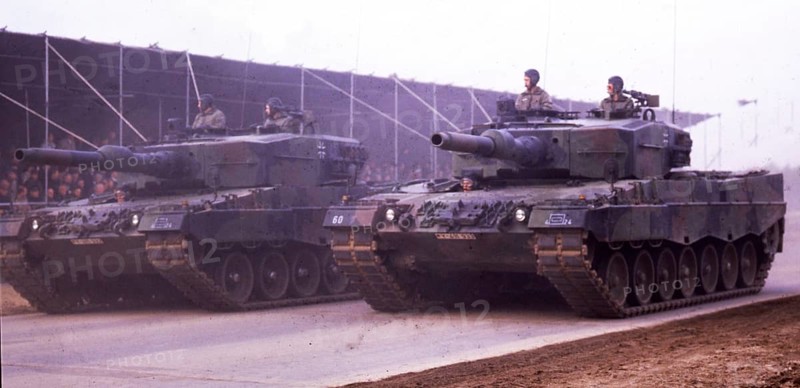 Bergen. Field parade of the Bundeswehr on the 30th anniversary of the founding of the Bundeswehr on 13. 11. 1985