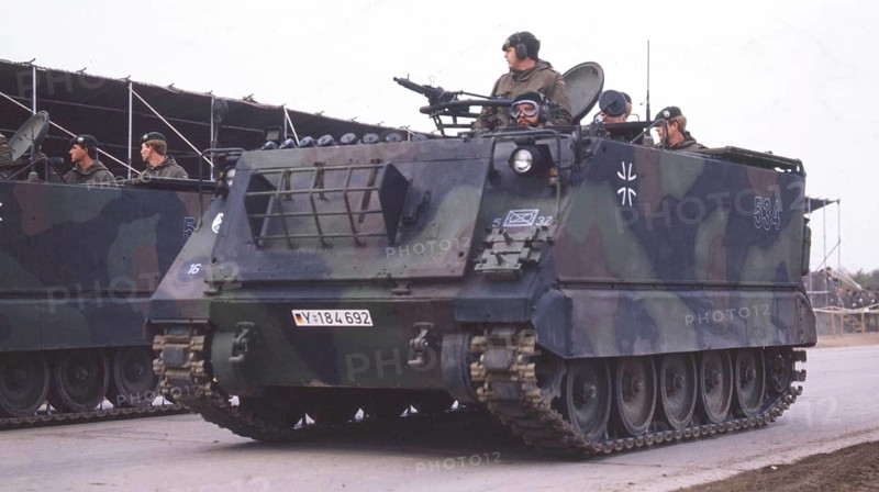 Bergen. Field parade of the Bundeswehr on the 30th anniversary of the founding of the Bundeswehr on 13. 11. 1985