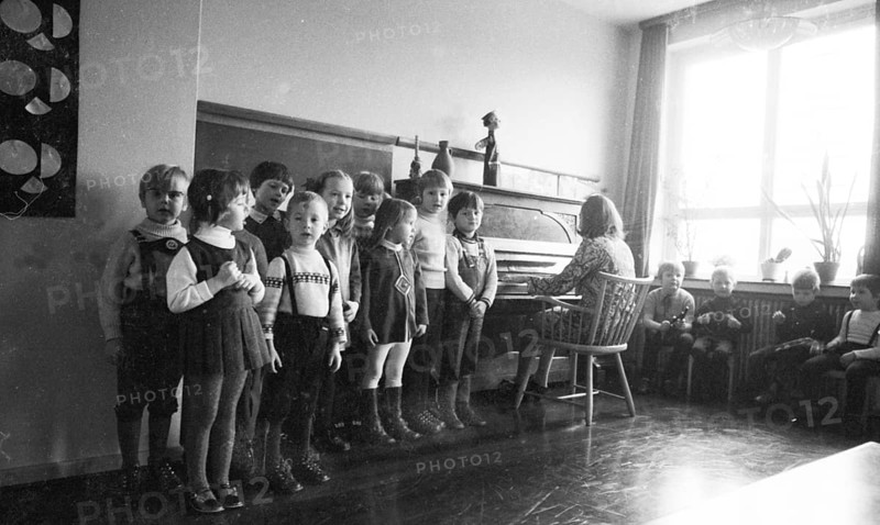 This colliery kindergarten with lots of music and paintings by Ruhrkohle AG