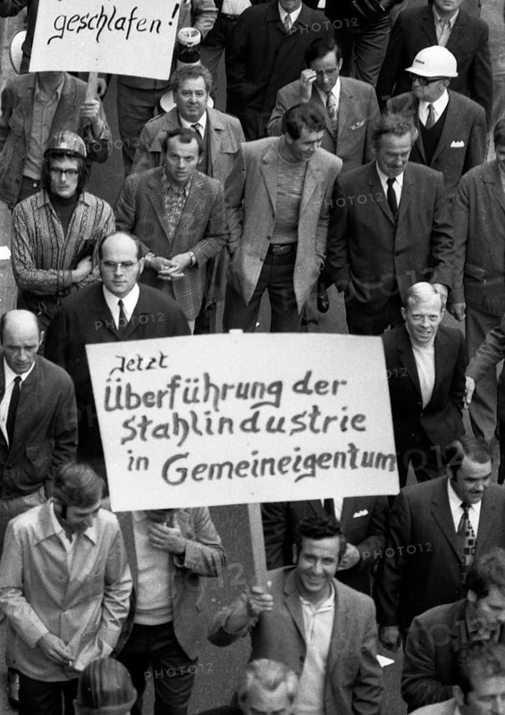 4000 workers of the steelworks Suedwestfalen AG took to the streets in Hagen on 4 October 1971 to protest for their jobs