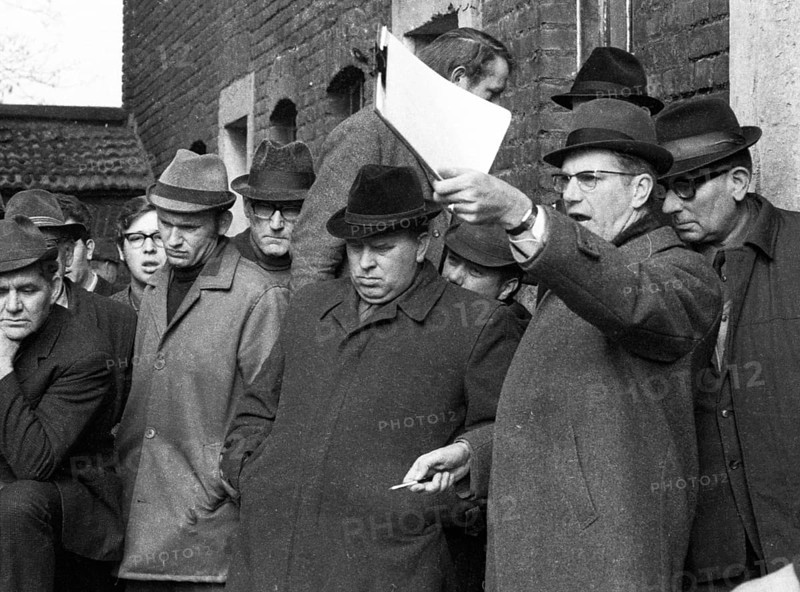 The auction of a farm on 2. 3. 1972 in the Muensterland in Ascheberg with all inventory and livestock