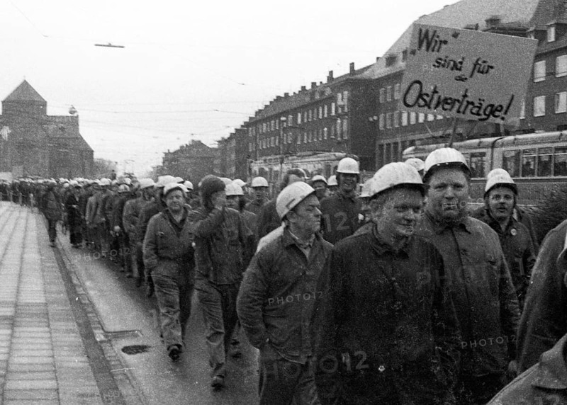 The detente policy of Willy Brandt and his SPD-FDP coalition was controversial. Spontaneously