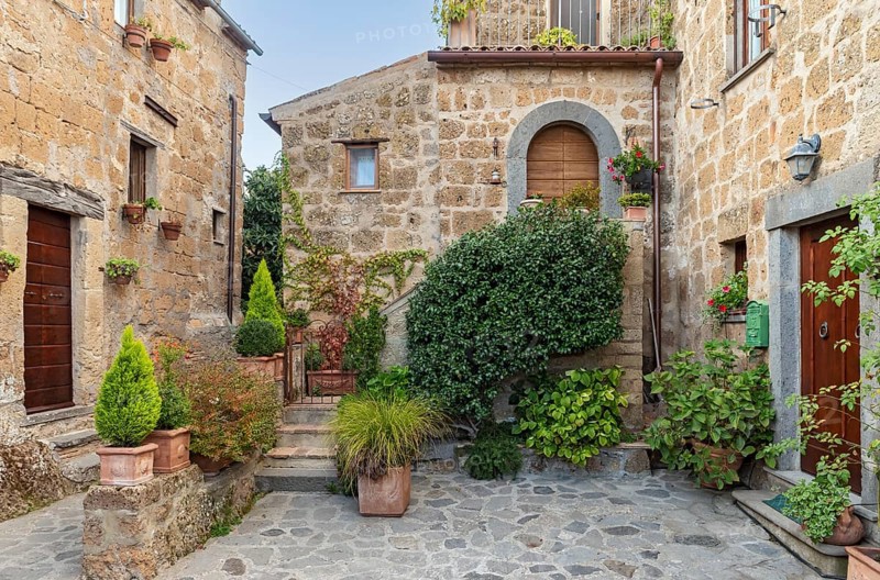 Courtyard with flowerpots