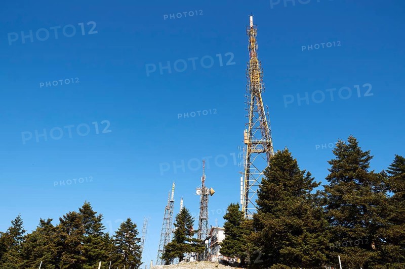 Aerial masts