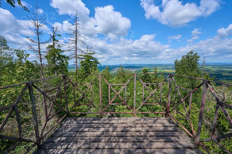 Viewing platform