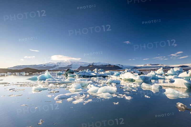 Joekulsarlon glacier lagoon