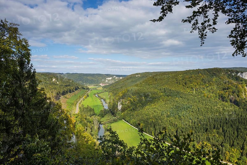 Panorama from Knopfmacherfelsen into the upper Danube valley