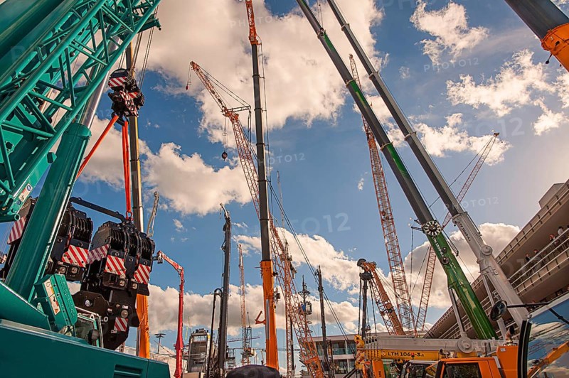 Cranes of all kinds and types