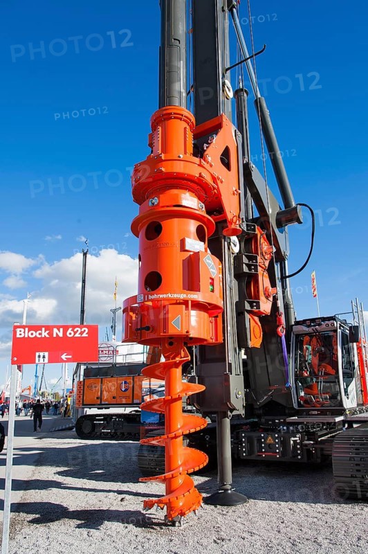 Drill head