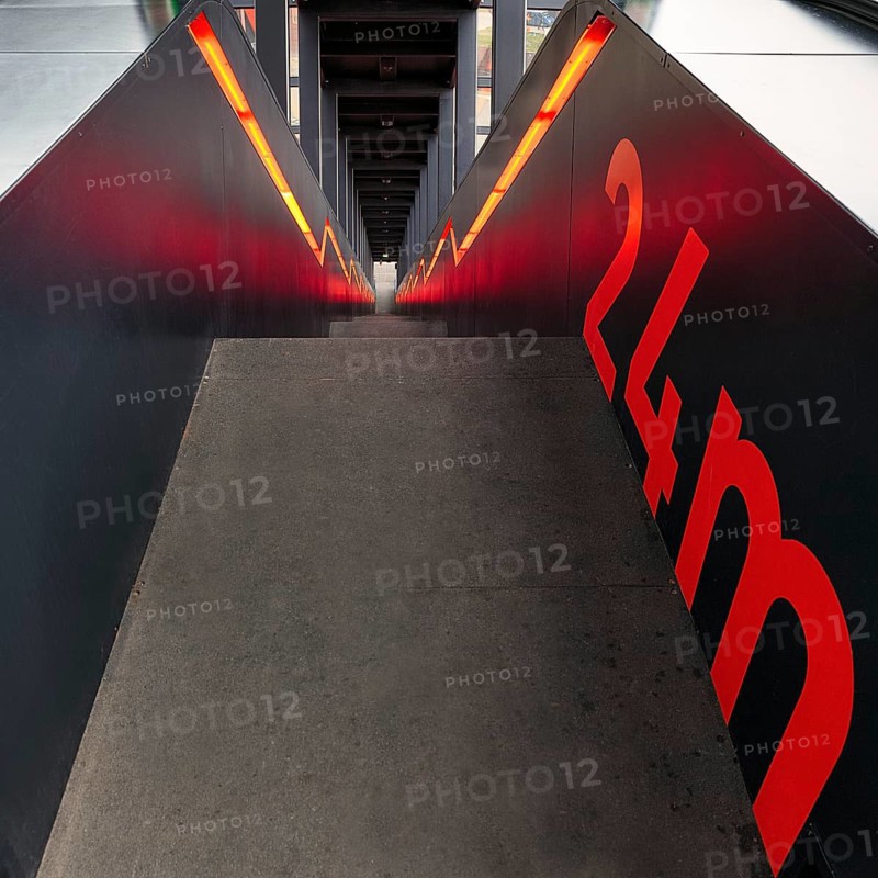 Illuminated staircase downwards