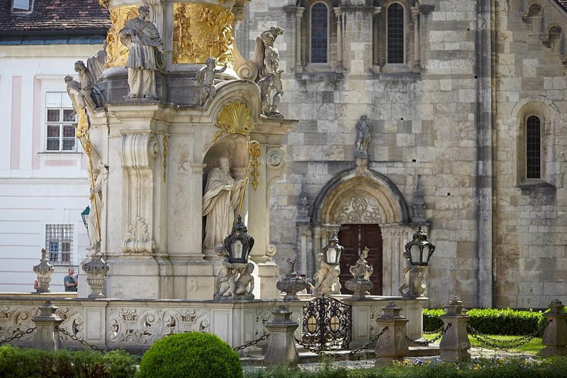 Holy Trinity Column