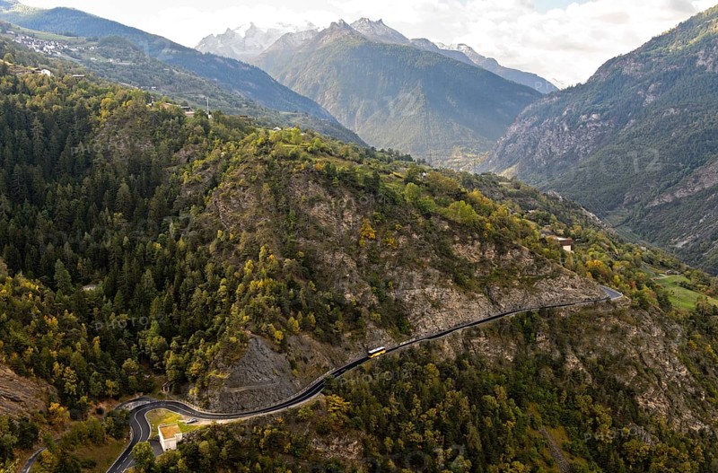 Mountain road to the Heath village of Visperterminen