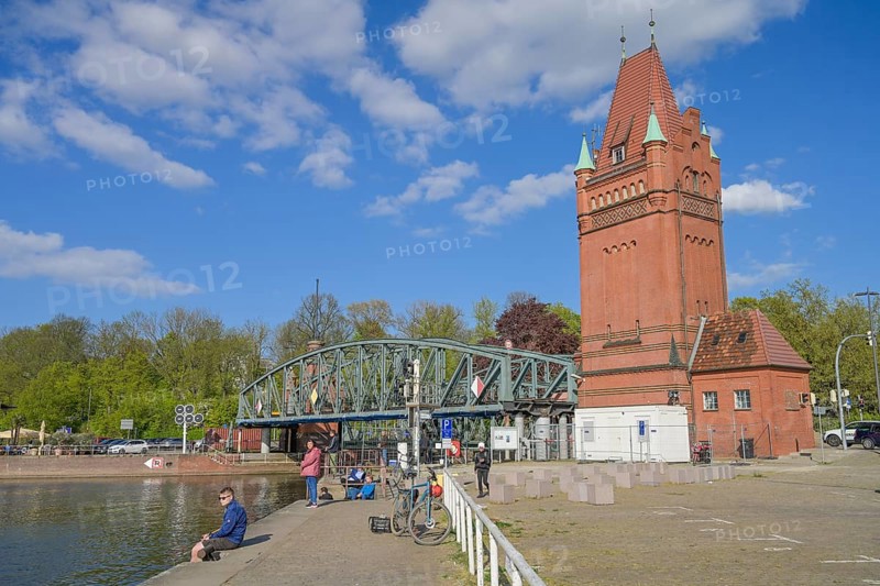Bridge tower Hubbruecke