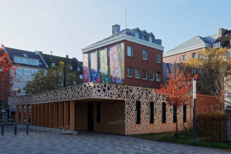 Modern cycle station of the Duesseldorf University of Applied Sciences